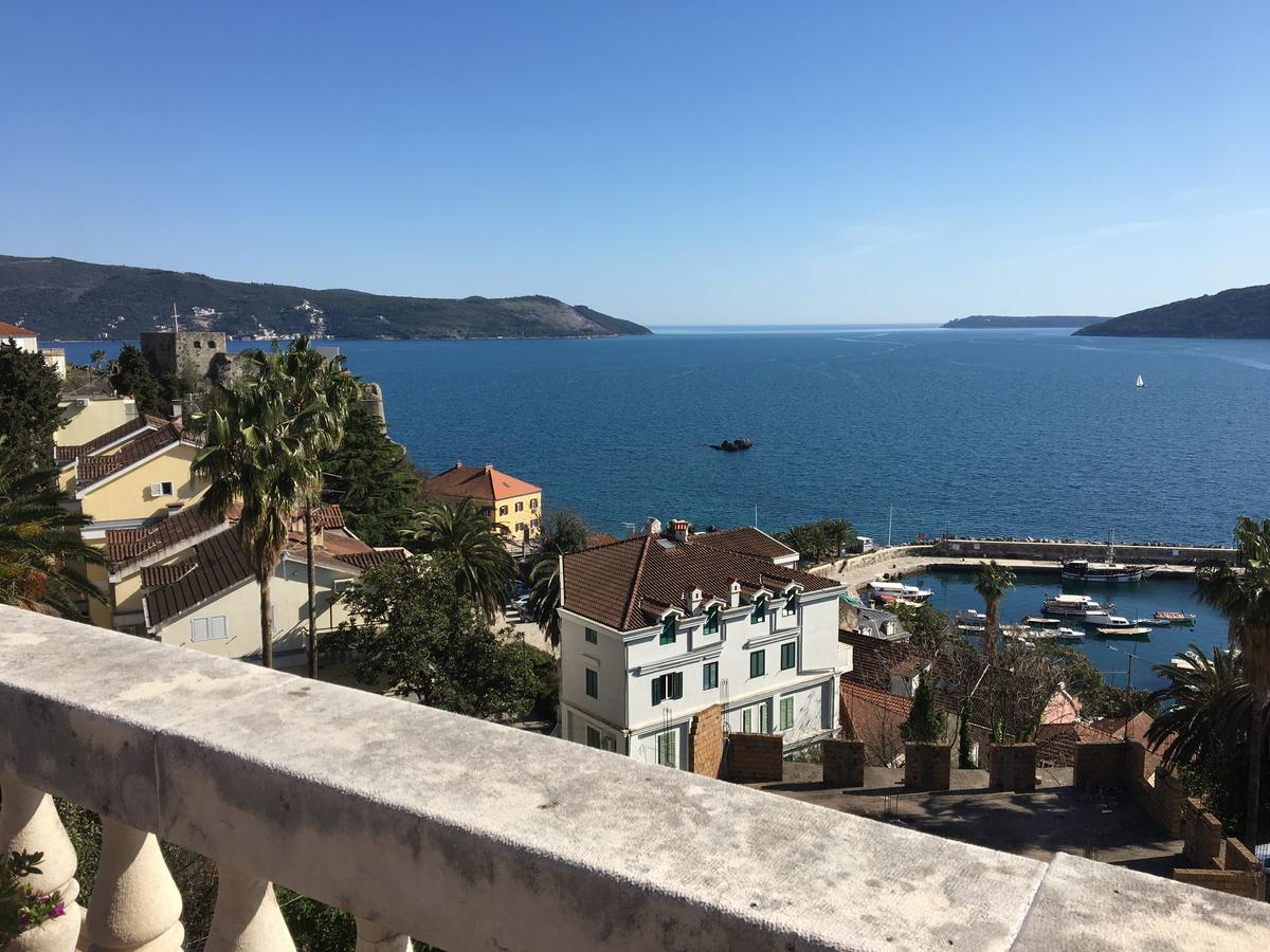 Apartment Fjord Waterfront Котор Екстериор снимка